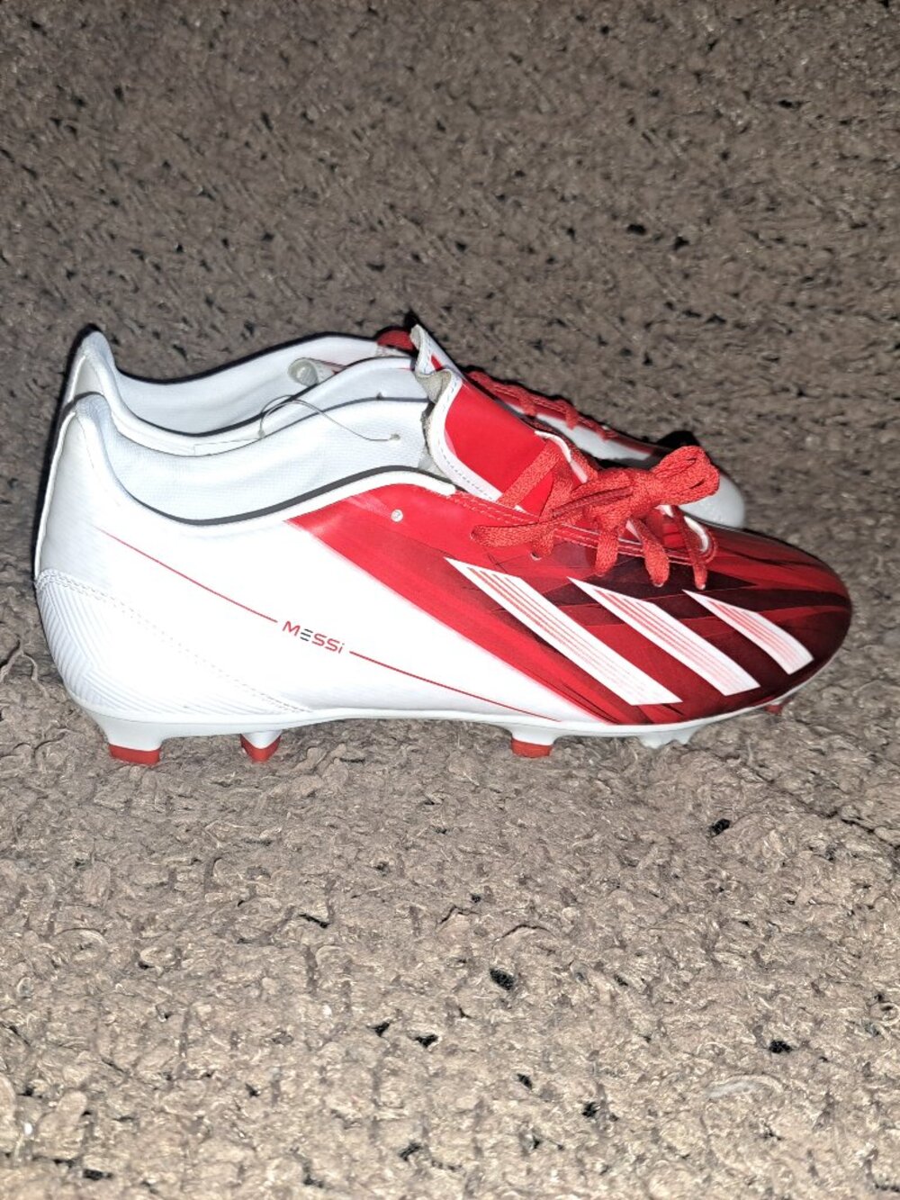 ADIDAS-F10 TRX FG Messi Soccer Cleats-White/Red/Black-Sz 8.5-NEW/NO BOX - Picture 5 of 9